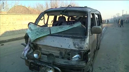 Imagen del coche bomba explotado en Kabul Imagen del coche bomba explotado en Kabul