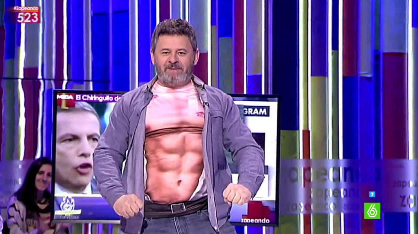 Miki Nadal silencia las voces que dicen que est&aacute; gordo: "&iquest;Tengo abdominales o no tengo abdominales?"