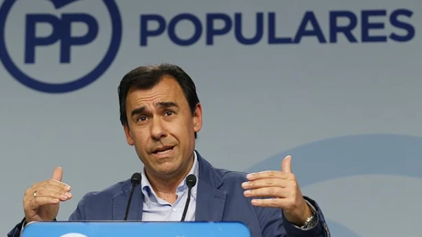 Martínez Maíllo habla ante los medios Martínez Maíllo habla ante los medios