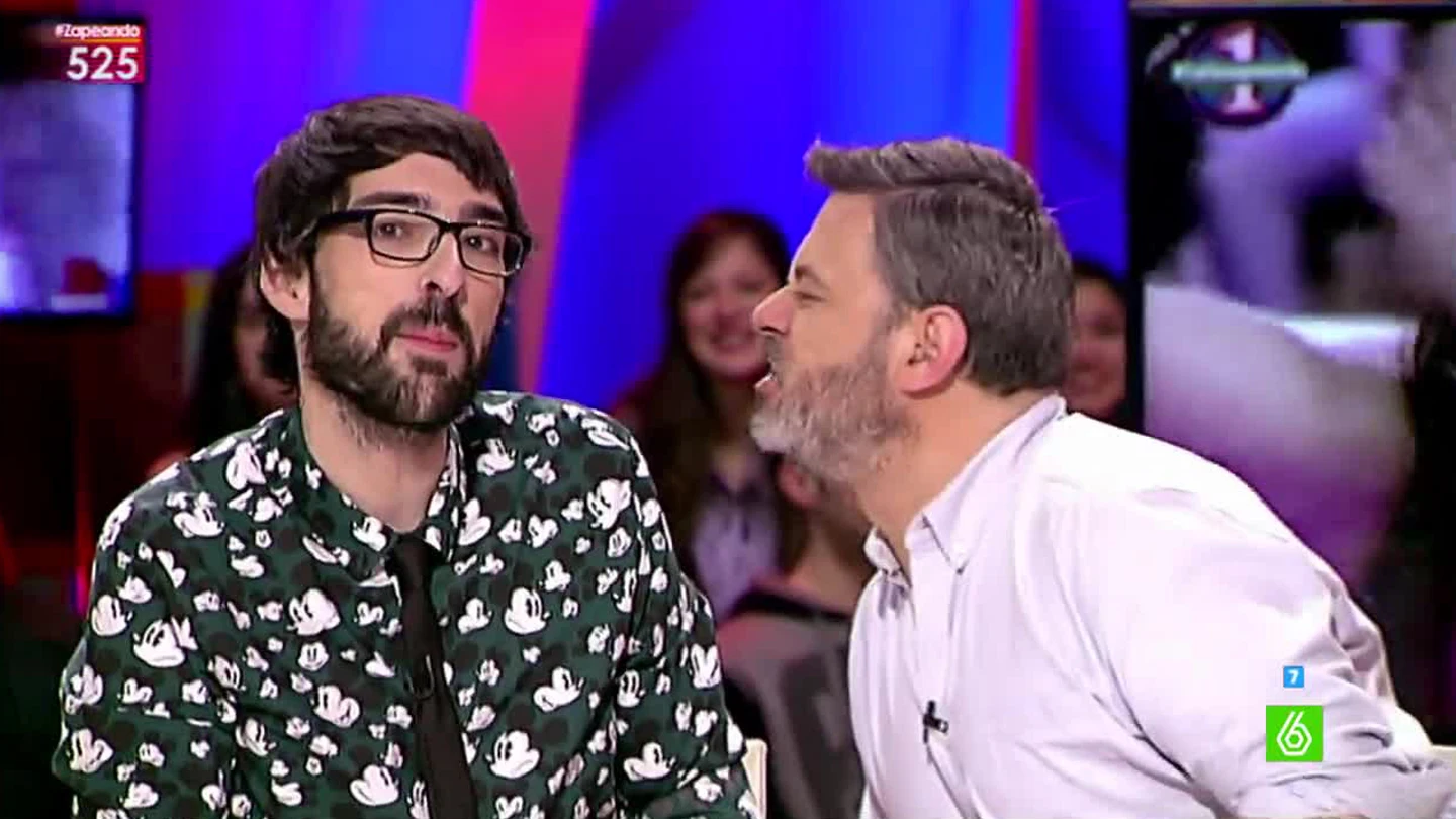 Quique Peinado consigue que Miki Nadal no le bese: "No tienes lengua, tiene un entrecot de buey" Quique Peinado consigue que Miki Nadal no le bese: "No tienes lengua, tiene un entrecot de buey"