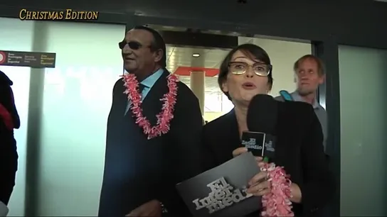 Thais Villas celebra la apertura del aeropuerto en Castellón con la tuna: "Como Fabra no puede venir, le pongo el collar de 'Welcome'" Thais Villas celebra la apertura del aeropuerto en Castellón con la tuna: "Como Fabra no puede venir, le pongo el collar de 'Welcome'"