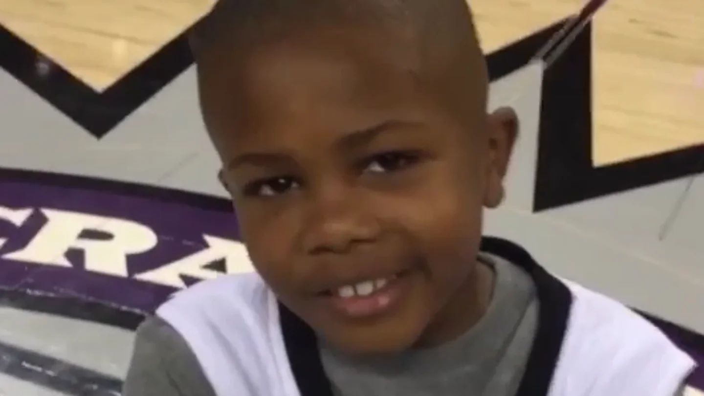 El niño que se hizo viral por decir LeBron James El niño que se hizo viral por decir LeBron James