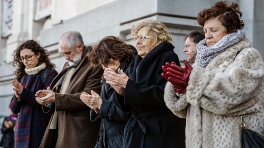 Manuela Carmena homenajea a las primeras víctimas de violencia machista en 2016 Manuela Carmena homenajea a las primeras víctimas de violencia machista en 2016