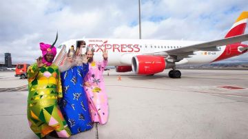 los Reyes Magos a su llegada al aeropuerto Adolfo Suárez Madrid-Barajas