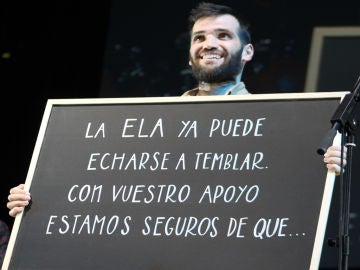 Carlos Matallanas durante el concierto #PorUnMundoSinELA Carlos Matallanas durante el concierto #PorUnMundoSinELA