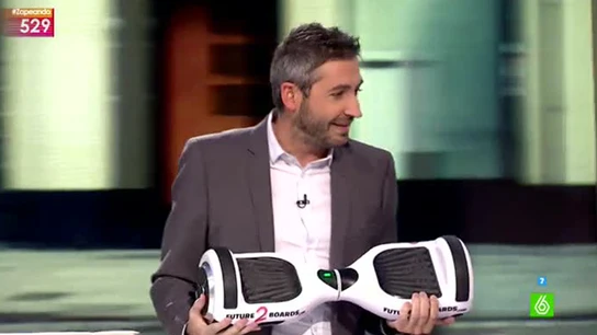 Frank Blanco, con su patinete eléctrico Frank Blanco, con su patinete eléctrico