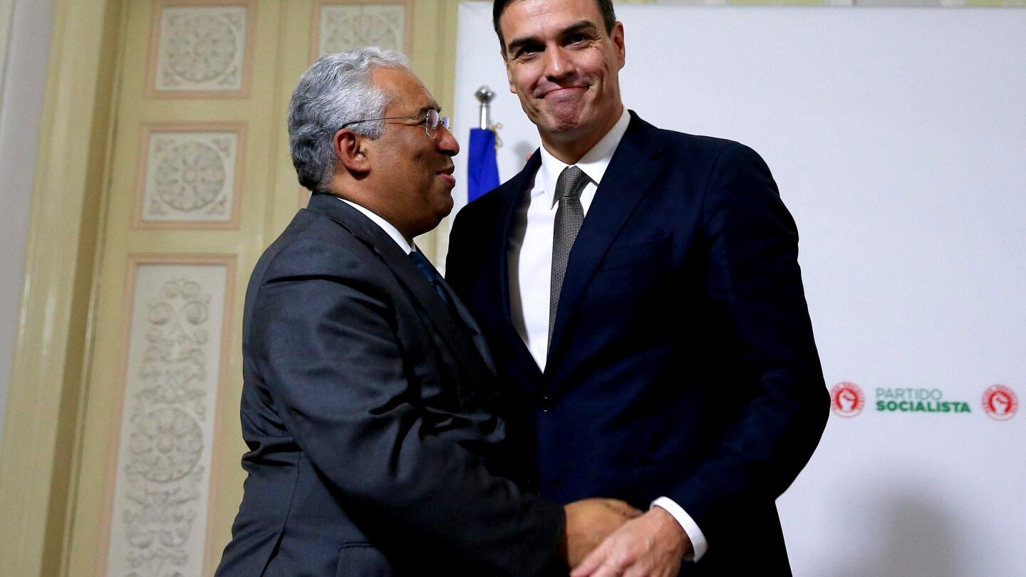Pedro S&aacute;nchez, con Antonio Costa, su hom&oacute;logo portugu&eacute;s