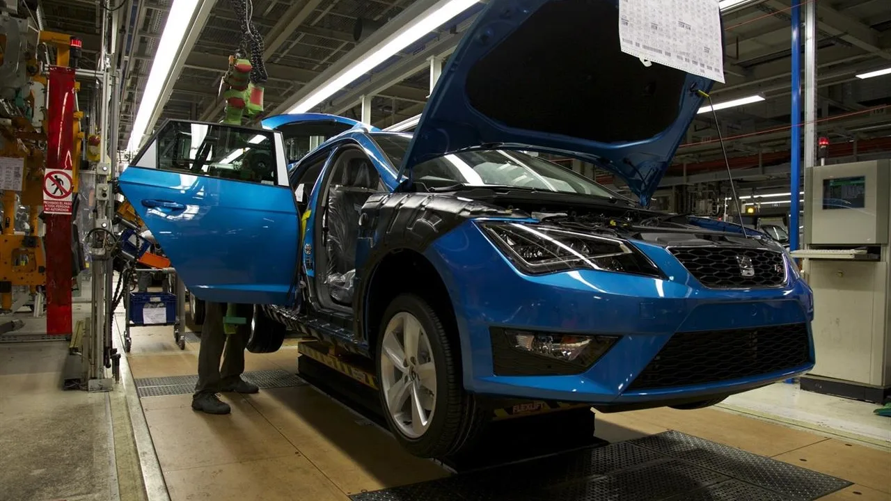 Trabajadores paralizan la planta de Seat Componentes en El Prat