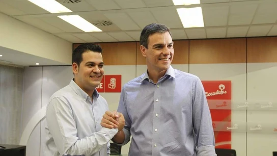 Nino Torre, líder de Juventudes Socialistas, y Pedro Sánchez Nino Torre, líder de Juventudes Socialistas, y Pedro Sánchez