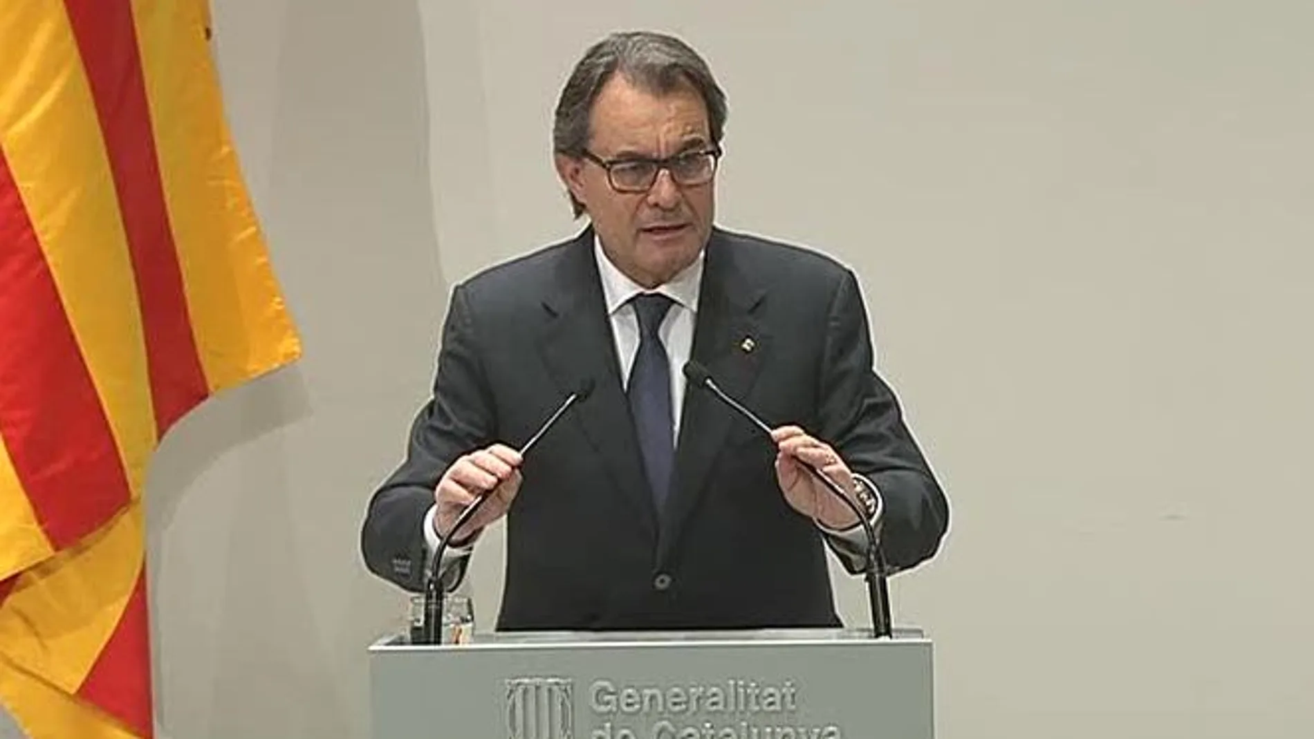 Artur Mas comparece en rueda de prensa después de reunirse con la cúpula de CDC