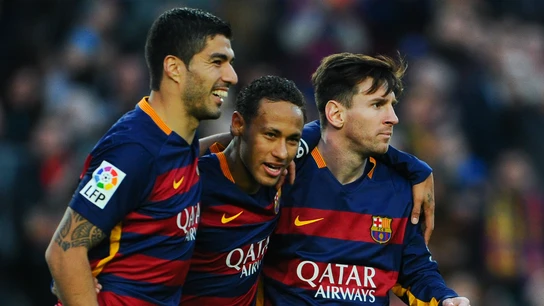 Suárez, Neymar y Messi celebran un gol Suárez, Neymar y Messi celebran un gol