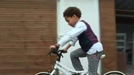 Kevin-Djéné salvó la vida de su padre que había sufrido un infarto Kevin-Djéné salvó la vida de su padre que había sufrido un infarto