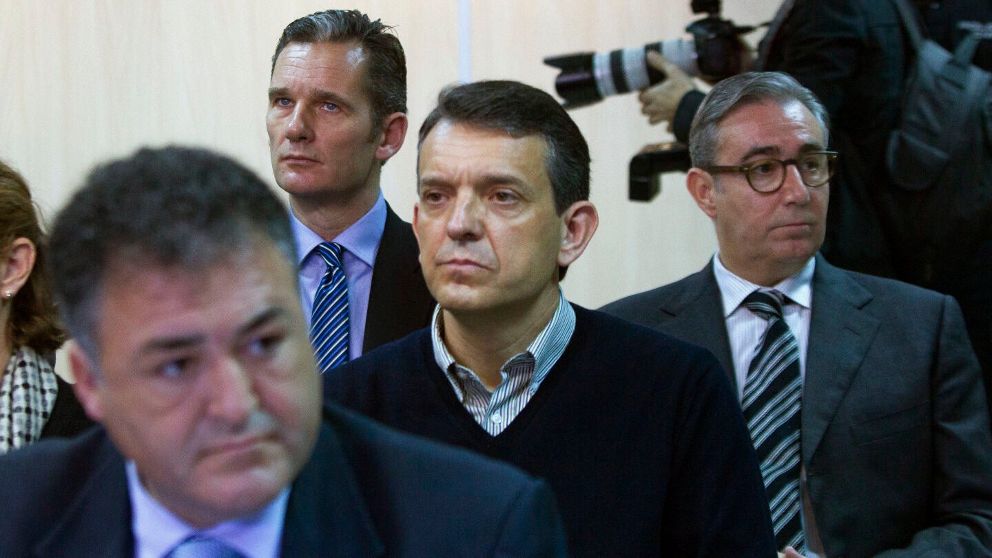 I&ntilde;aki Urdangarin y Diego Torres, en el banquillo de los acusados