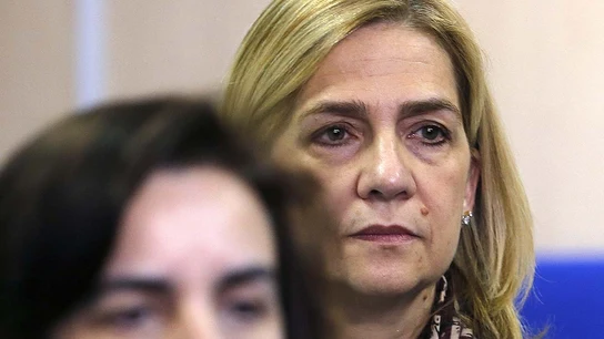 La infanta Cristina en el banquillo del juicio del caso Nóos Todas las imágenes de la Infanta Cristina e Iñaki Urdangarin