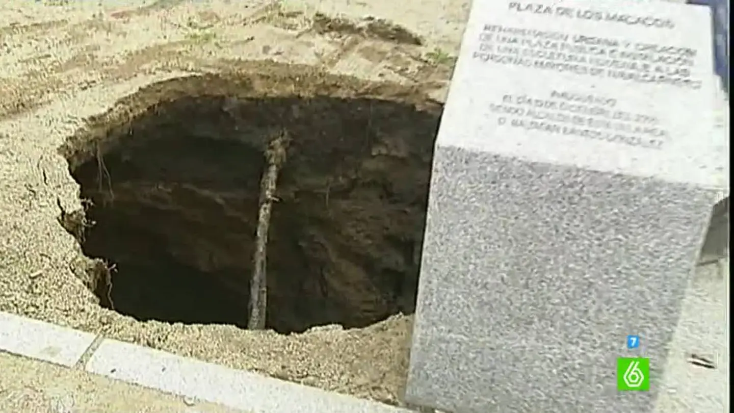 Navalcarnero sufre su sexto derrumbe en las cuevas ilegales Navalcarnero sufre su sexto derrumbe en las cuevas ilegales