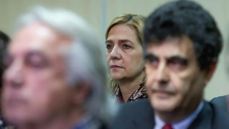 La infanta Cristina en el banquillo de los acusados