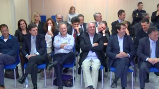 Los acusados del caso Nóos en la sala Los acusados del caso Nóos en la sala