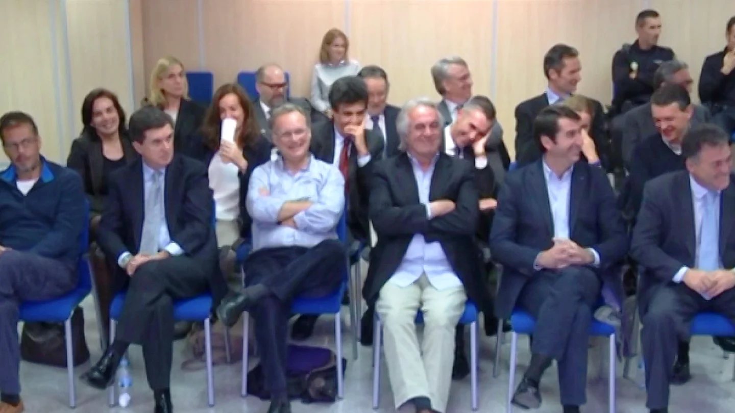 Los acusados del caso Nóos en la sala Los acusados del caso Nóos en la sala