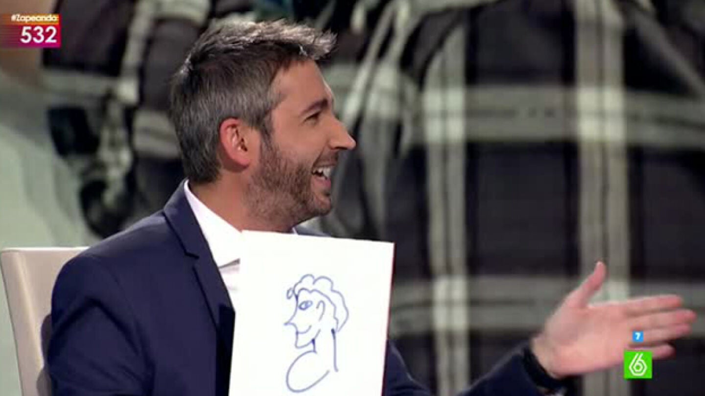 Frank Blanco intenta retratar a Cristina Pedroche "de perfil"