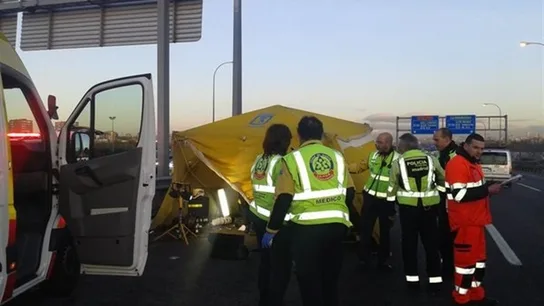Muere un motorista de 39 años tras colisionar con un coche en la A-4 Muere un motorista de 39 años tras colisionar con un coche en la A-4
