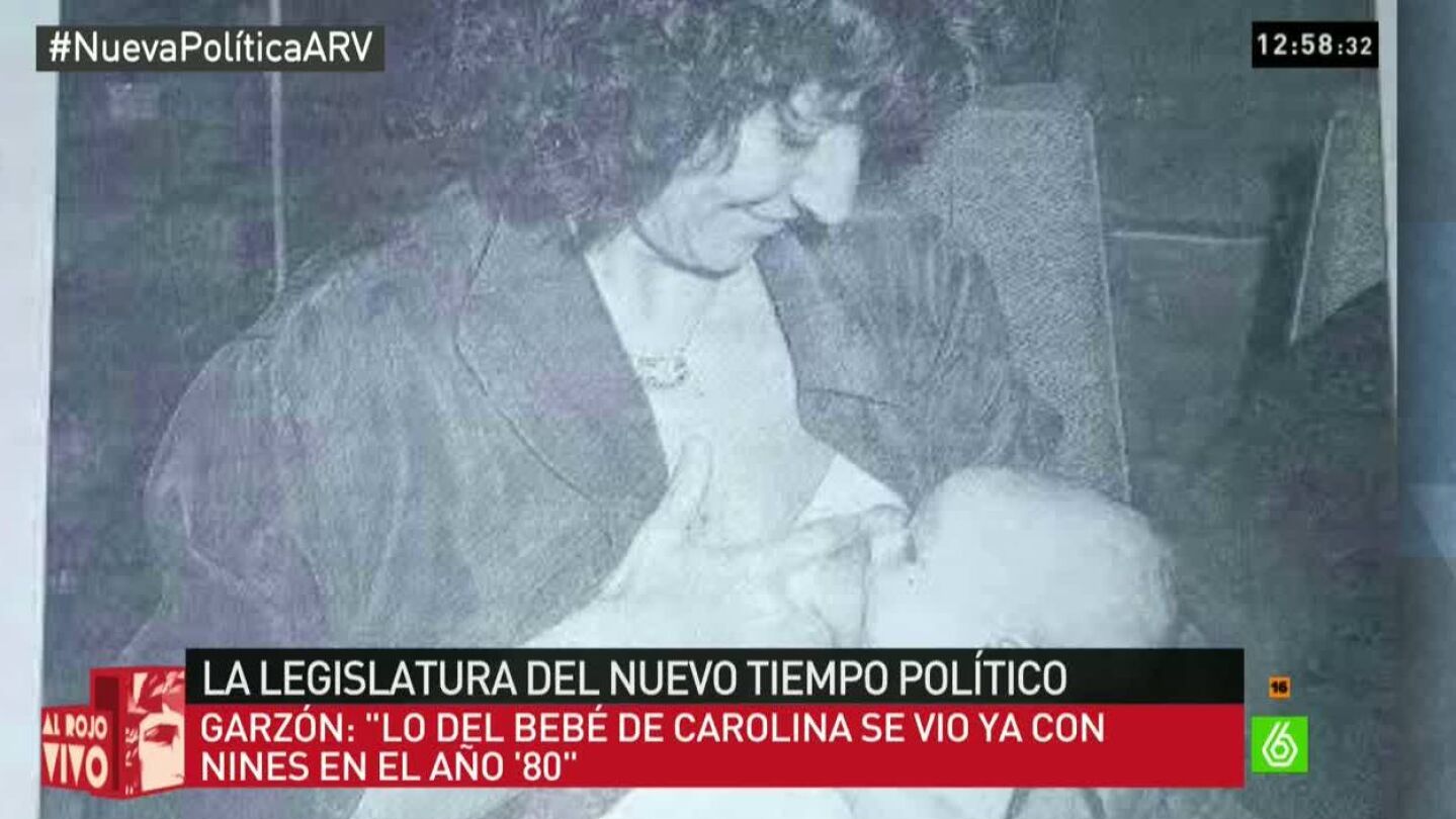 Nines Maestro, diputada de IU que amamant&oacute; a su beb&eacute; en el Congreso