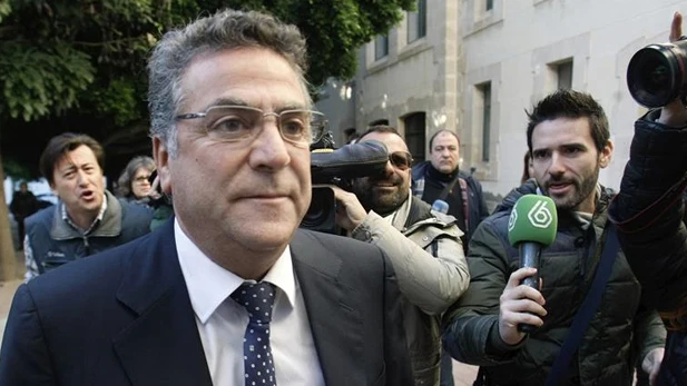 Enrique Ortiz llega a los juzgados Enrique Ortiz llega a los juzgados