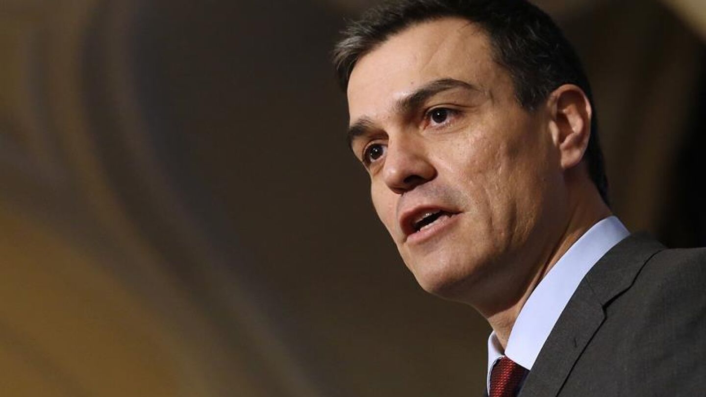 El secretario general del PSOE, Pedro S&aacute;nchez, en un desayuno informativo