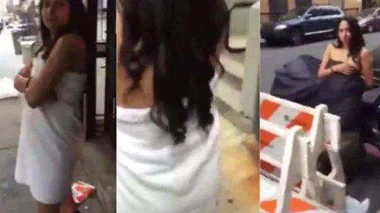 Una joven, obligada a pasear desnuda por la calle tras ser acusada de infiel Una joven, obligada a pasear desnuda por la calle tras ser acusada de infiel