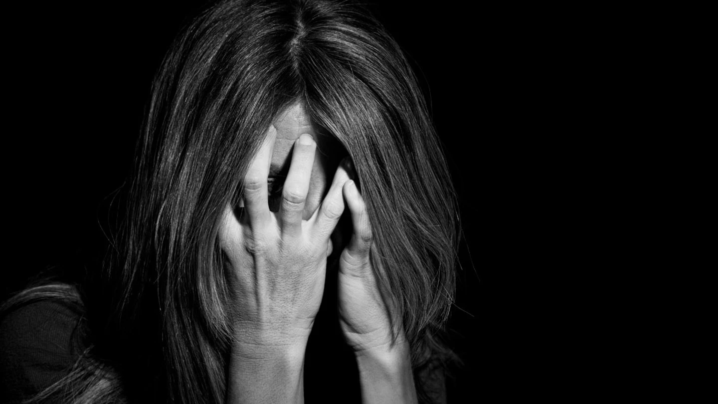 Mujer maltratada psicológicamente Mujer maltratada psicológicamente