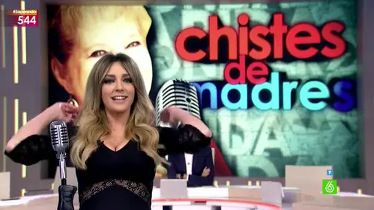 Anna Simon, en una ronda de chistes de madres Anna Simon, en una ronda de chistes de madres