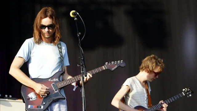 Integrantes de Tame Impala, durante su actuación en el FIB
