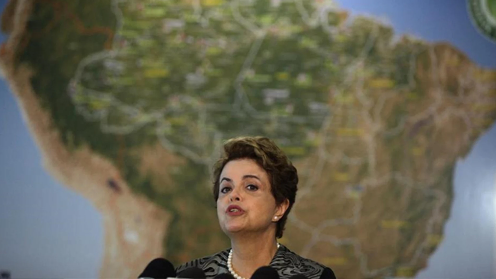 Dilma Rousseff en rueda de prensa