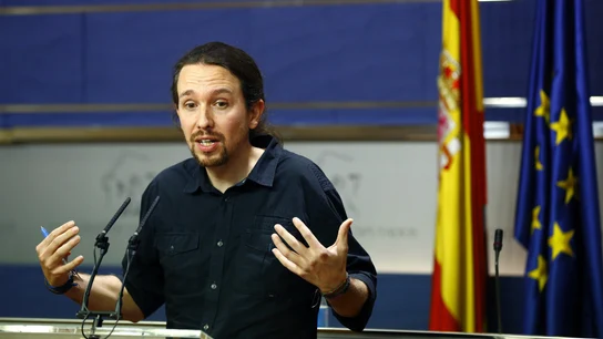 Pablo Iglesas haciendo declaraciones después de hablar con el rey Pablo Iglesas haciendo declaraciones después de hablar con el rey