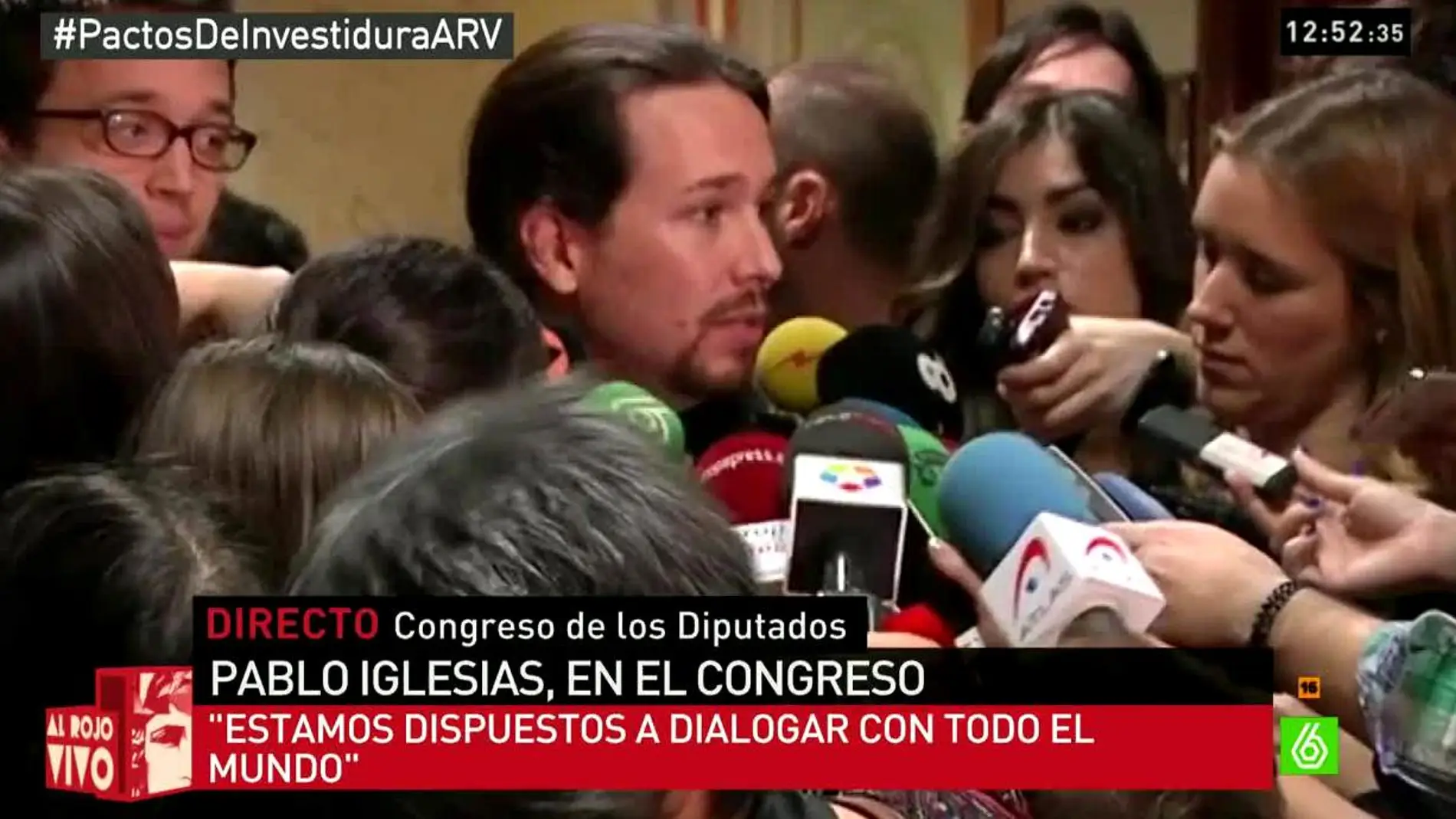 Pablo Iglesias habla con los medios