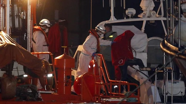 Rescate de varias personas en aguas de Granada