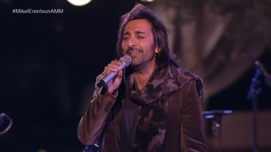 Actuación de Antonio Carmona Actuación de Antonio Carmona