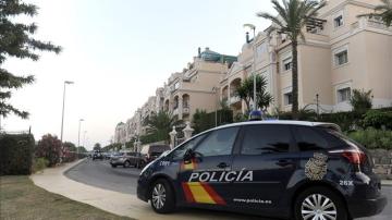 Detenido un joven en Gran Canaria por golpear y morder a un perro en el cuello