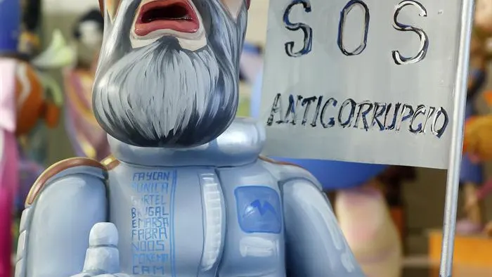 Un ninot de Mariano Rajoy en las Fallas de Valencia