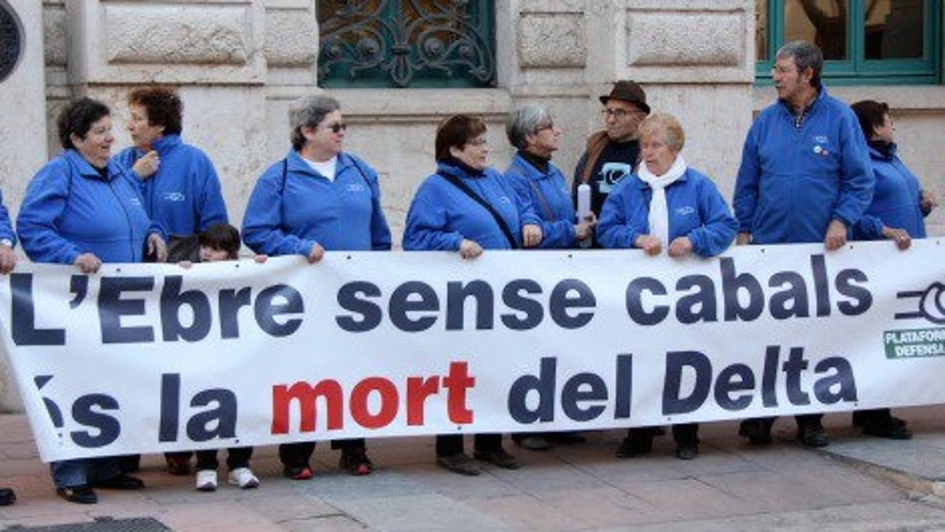 Manifestación contra el plan hidrológico de la cuenca del Ebro