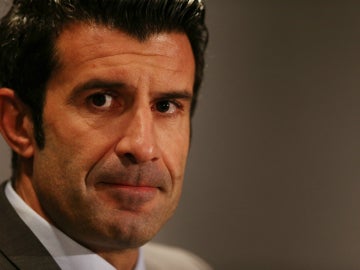 Luis Figo, durante una comparecencia Luis Figo, durante una comparecencia