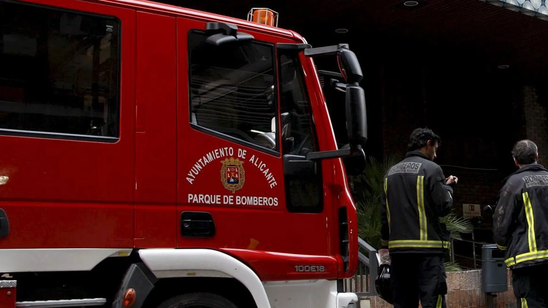 Efectivos de bomberos en Alicante