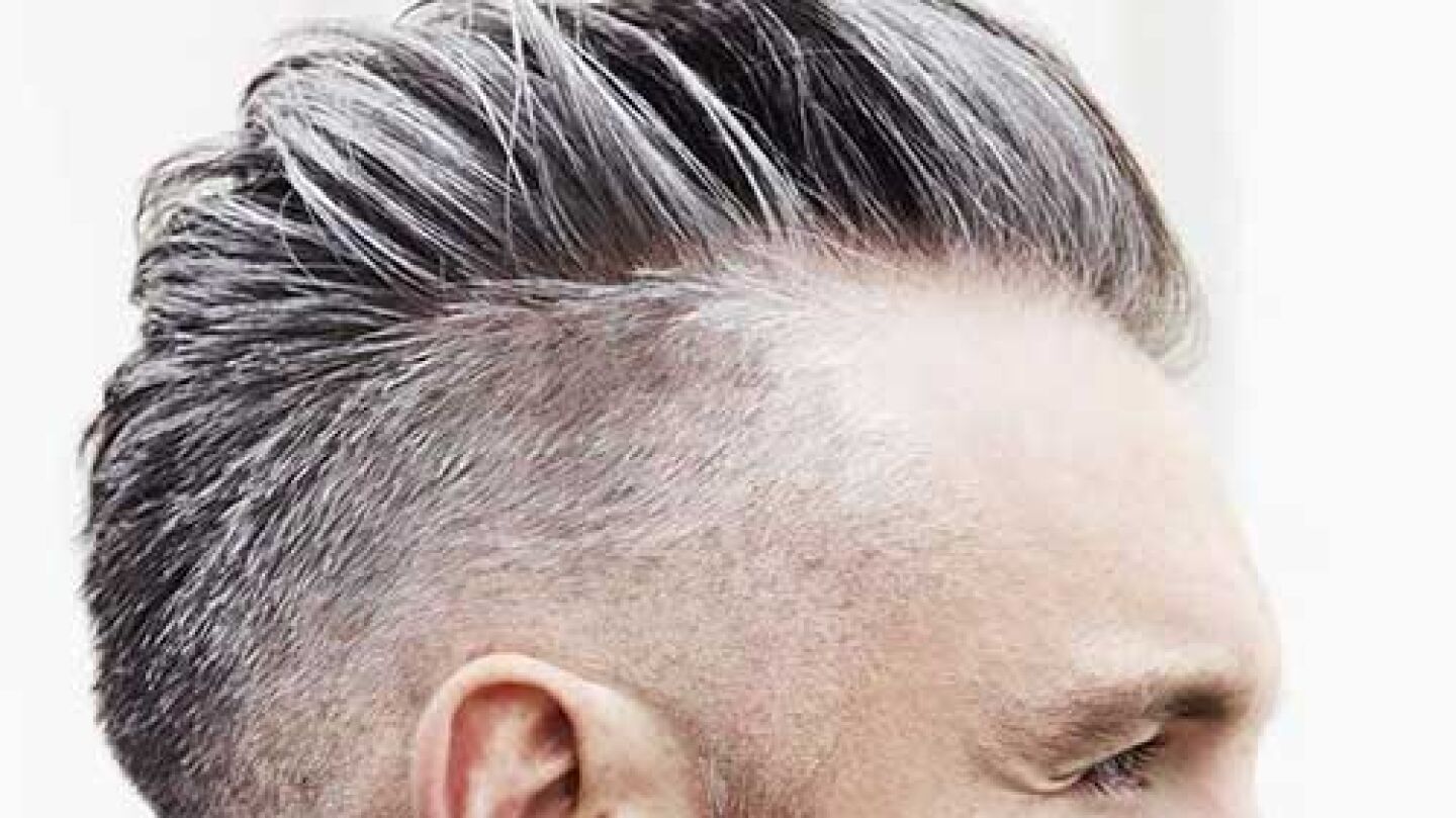 J&oacute;ven con canas
