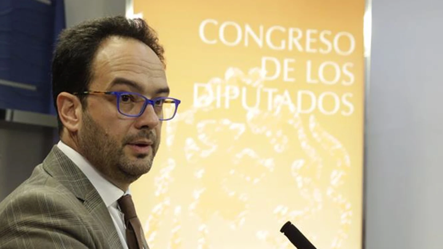 Antonio Hernando en el Congreso de los Diputados Antonio Hernando en el Congreso de los Diputados