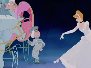 La altura de los tacones es un factor decisivo para la supervivencia de unos zapatos de cristal La altura de los tacones es un factor decisivo para la supervivencia de unos zapatos de cristal