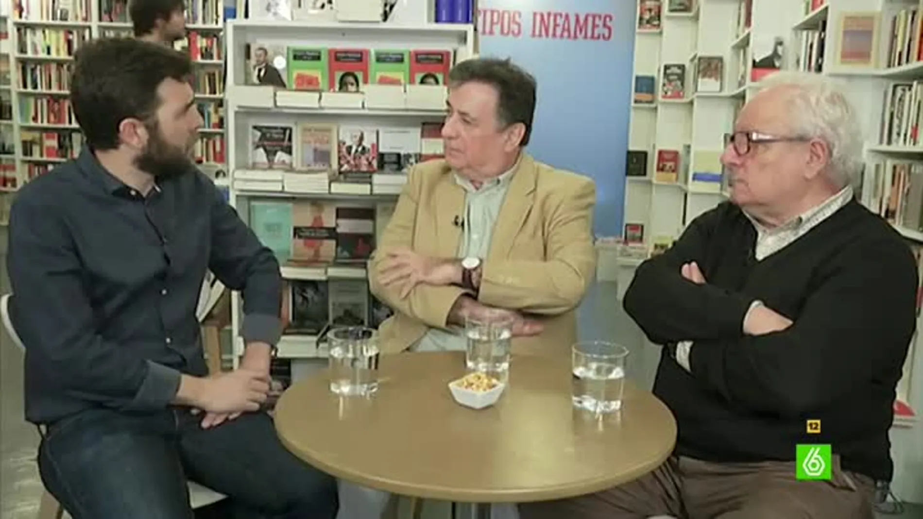 Gonzo entrevista en El Intermedio a los escritores Luis Landero y Javier Reverte
