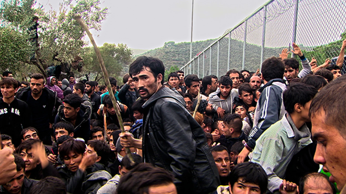 Refugiados en una frontera europea Refugiados en una frontera europea