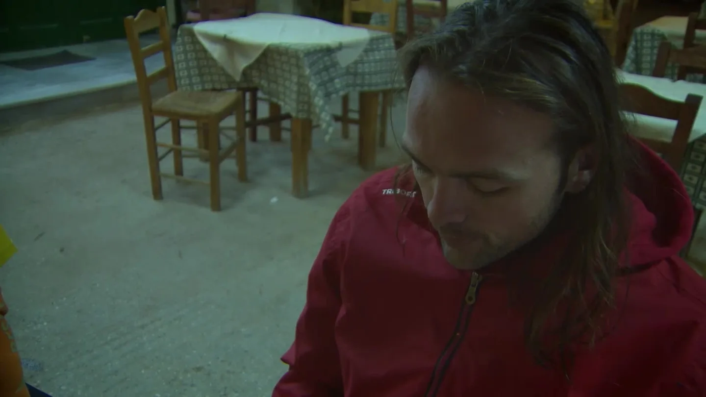 Un voluntario afectado tras un naufragio masivo Un voluntario afectado tras un naufragio masivo