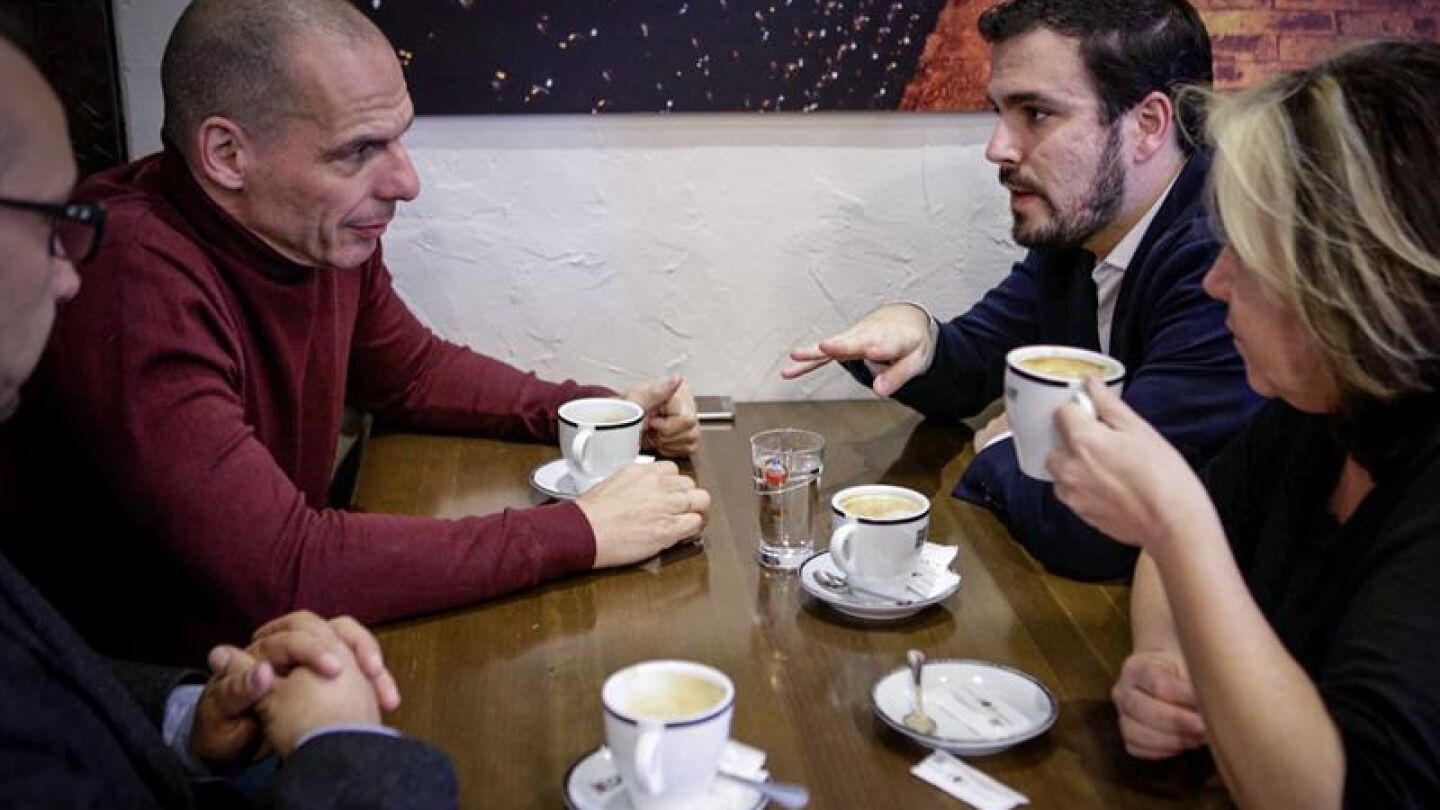 Alberto Garz&oacute;n: "El nuevo Gobierno deber&aacute; resistir a la troika si quiere el voto de IU"