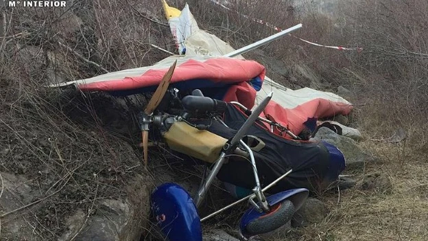 Estado en que ha quedado el ala delta del hombre fallecido en Huesca