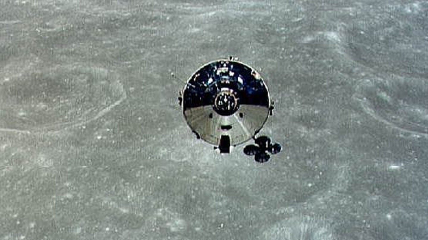 Apolo 10 en la cara oculta de la Luna